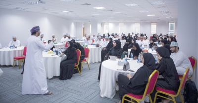 منها 6 برامج جديدة – إنجاز عمان تطلق 12 برنامجا تعليميا