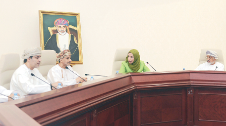 Education Minister Meets Specialists at Oman Vision 2040