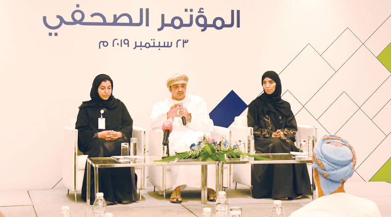 Forum offers 1,000 investment opportunities for Omani youths