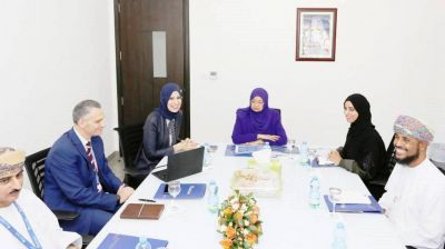 Dr. Rawya briefed on Muscat university