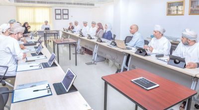 المجلس التنفيذي الثالث للمجلس العماني للاختصاصات الطبية يناقش نتائج امتحانات نهاية السنة الأكاديمية